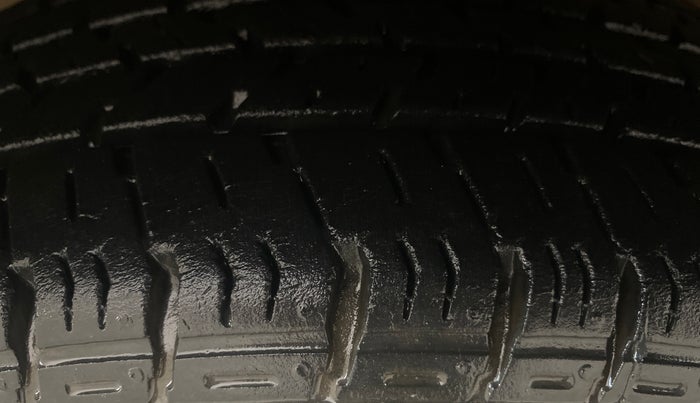 2015 Hyundai Grand i10 SPORTZ 1.2 KAPPA VTVT, Petrol, Manual, 82,147 km, Left Front Tyre Tread