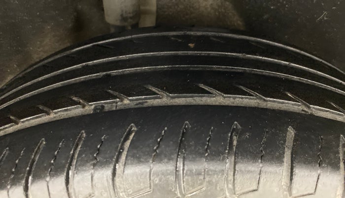 2016 Ford Ecosport 1.5 TITANIUM TI VCT AT, Petrol, Automatic, 52,176 km, Right Rear Tyre Tread