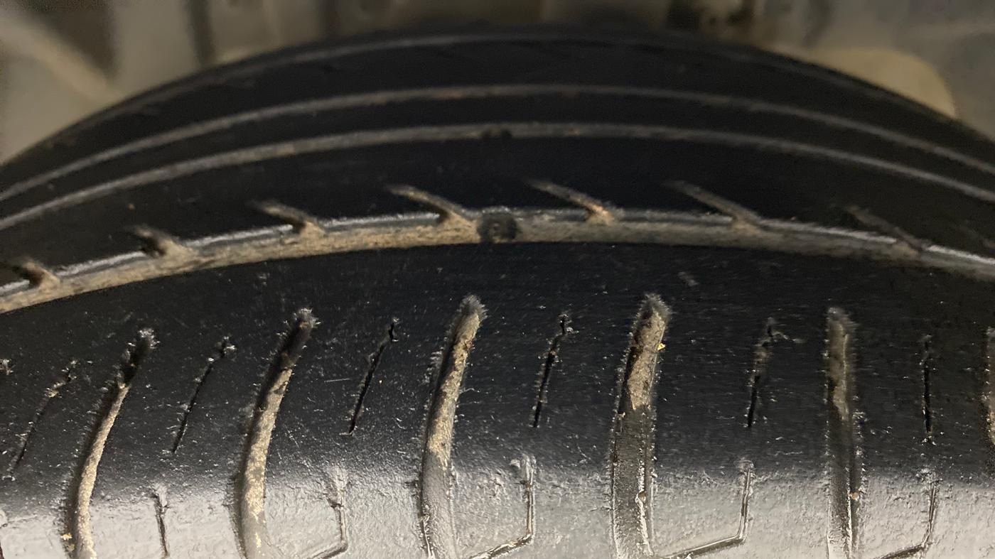 2016 Ford Ecosport 1.5 TITANIUM TI VCT AT, Petrol, Automatic, 52,176 km, Left Front Tyre Tread
