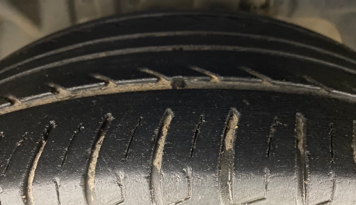 2016 Ford Ecosport 1.5 TITANIUM TI VCT AT, Petrol, Automatic, 52,176 km, Left Front Tyre Tread