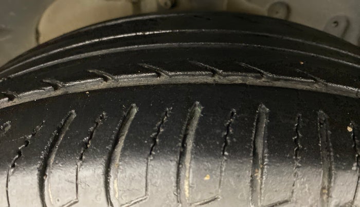 2016 Ford Ecosport 1.5 TITANIUM TI VCT AT, Petrol, Automatic, 52,176 km, Right Front Tyre Tread