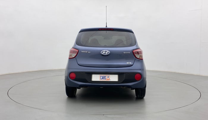 2017 Hyundai Grand i10 SPORTZ 1.2 KAPPA VTVT, Petrol, Manual, 39,595 km, Back/Rear