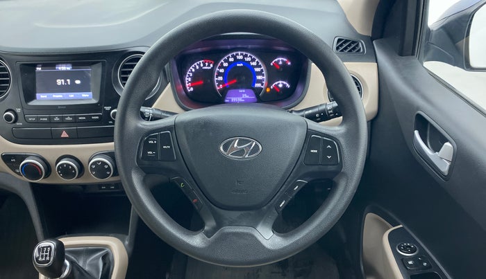 2017 Hyundai Grand i10 SPORTZ 1.2 KAPPA VTVT, Petrol, Manual, 39,595 km, Steering Wheel Close Up