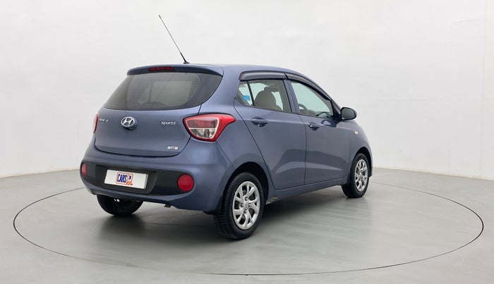 2017 Hyundai Grand i10 SPORTZ 1.2 KAPPA VTVT, Petrol, Manual, 39,595 km, Right Back Diagonal