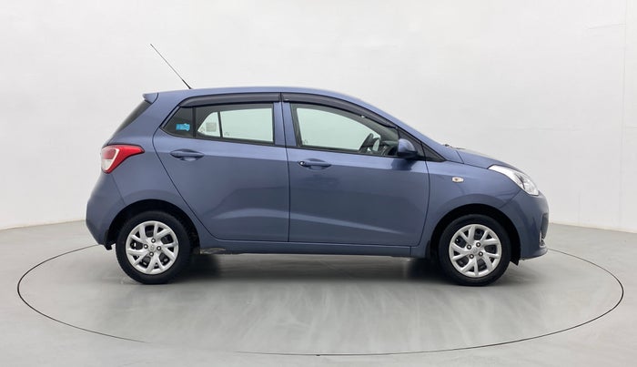 2017 Hyundai Grand i10 SPORTZ 1.2 KAPPA VTVT, Petrol, Manual, 39,595 km, Right Side View