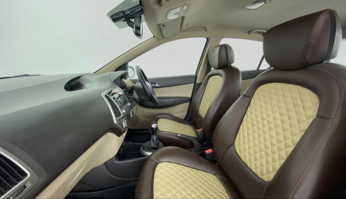 2014 Hyundai i20 SPORTZ 1.2 VTVT, Petrol, Manual, 65,518 km, Right Side Front Door Cabin