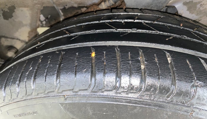 2019 Hyundai VENUE SX 1.0 (O) TURBO, Petrol, Manual, 26,684 km, Left Rear Tyre Tread