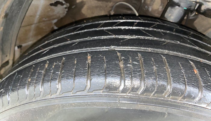 2019 Hyundai VENUE SX 1.0 (O) TURBO, Petrol, Manual, 26,684 km, Right Front Tyre Tread