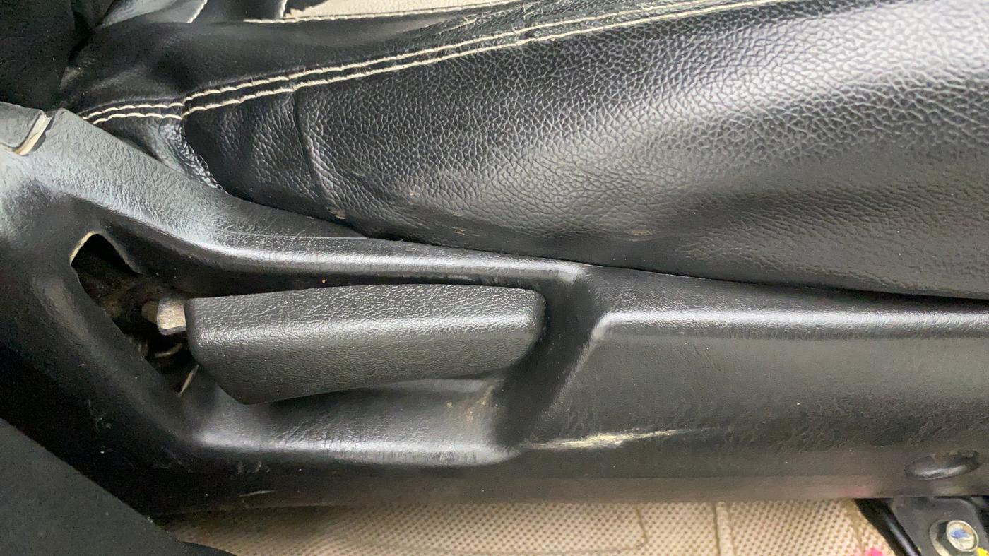 2019 Maruti Alto LXI, Petrol, Manual, 46,970 km, Driver Side Adjustment Panel