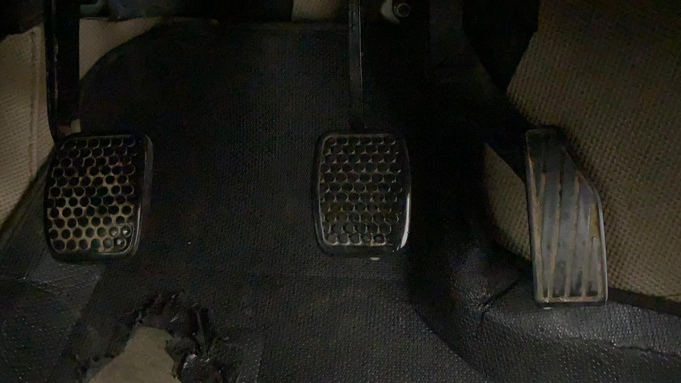 2019 Maruti Alto LXI, Petrol, Manual, 46,970 km, Pedals