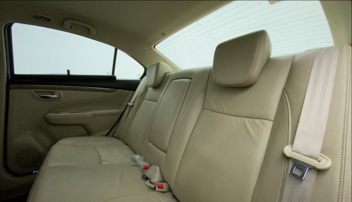 2019 Maruti Ciaz ALPHA DIESEL 1.5, Diesel, Manual, 57,128 km, Right Side Rear Door Cabin