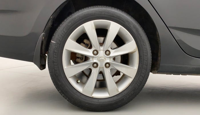 2013 Hyundai Verna FLUIDIC 1.6 SX VTVT, Petrol, Manual, 50,715 km, Right Rear Wheel