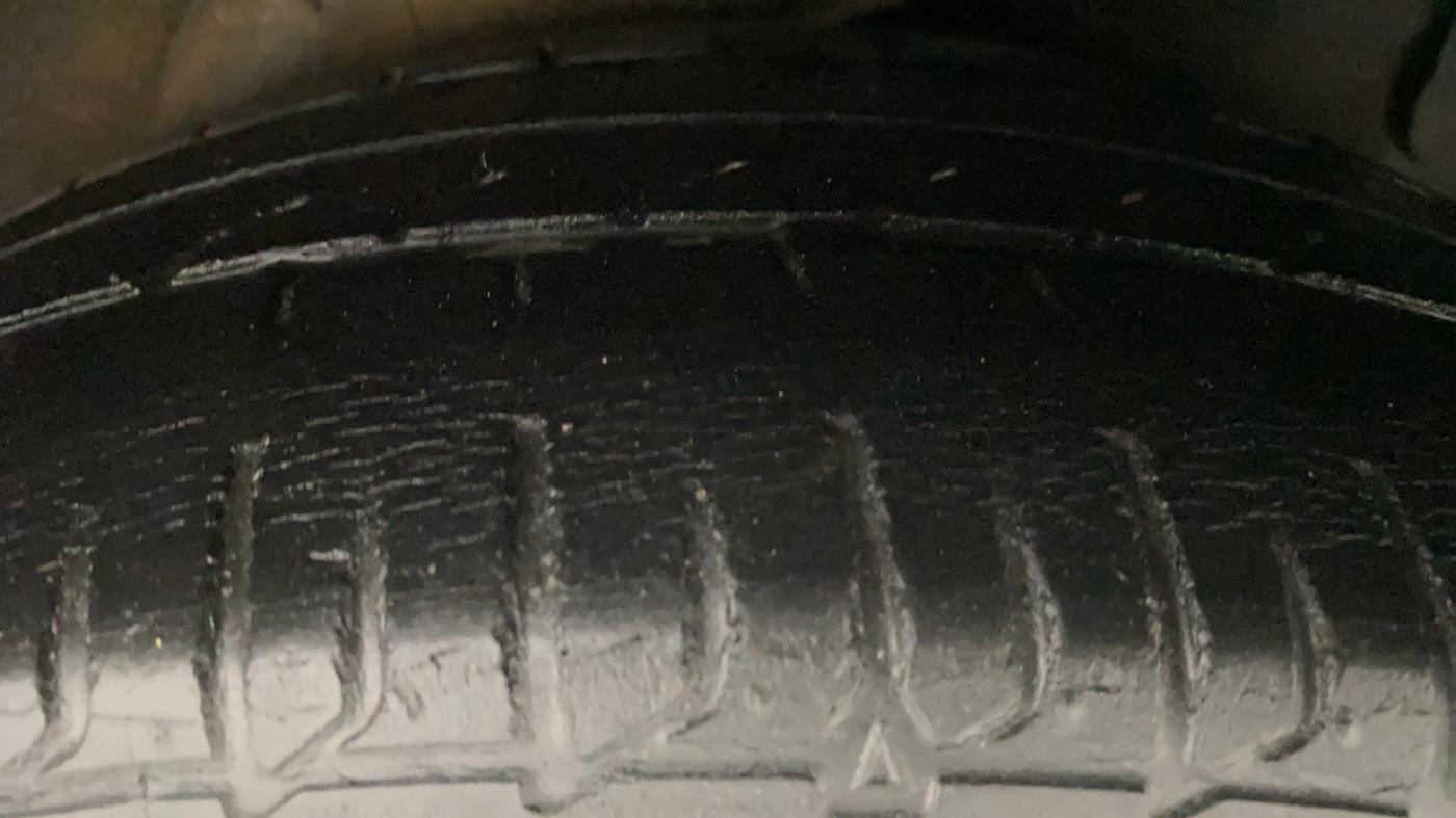 2013 Hyundai Verna FLUIDIC 1.6 SX VTVT, Petrol, Manual, 50,715 km, Left Rear Tyre Tread