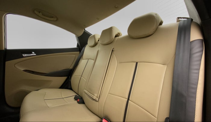 2013 Hyundai Verna FLUIDIC 1.6 SX VTVT, Petrol, Manual, 50,715 km, Right Side Rear Door Cabin