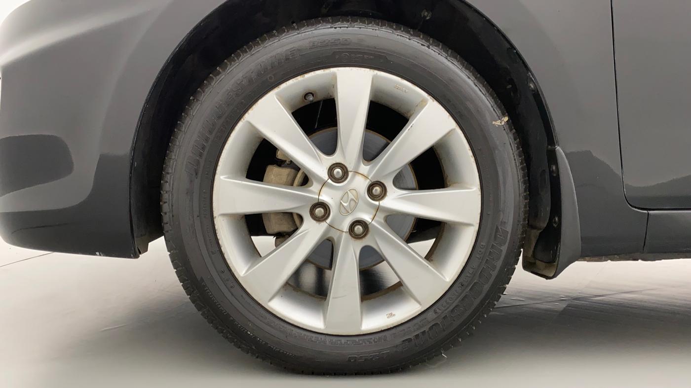 2013 Hyundai Verna FLUIDIC 1.6 SX VTVT, Petrol, Manual, 50,715 km, Left Front Wheel