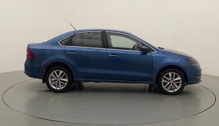 2017 Skoda Rapid STYLE 1.6 MPI AT, Petrol, Automatic, 89,856 km, Right Side