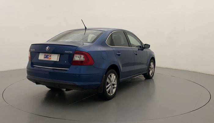 2017 Skoda Rapid STYLE 1.6 MPI AT, Petrol, Automatic, 89,856 km, Right Back Diagonal