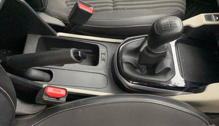 2022 KIA CARENS PRESTIGE PLUS 1.4 PETROL 7 STR, Petrol, Manual, 37,844 km, Gear Lever