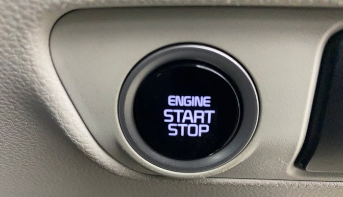 2022 KIA CARENS PRESTIGE PLUS 1.4 PETROL 7 STR, Petrol, Manual, 37,844 km, Keyless Start/ Stop Button