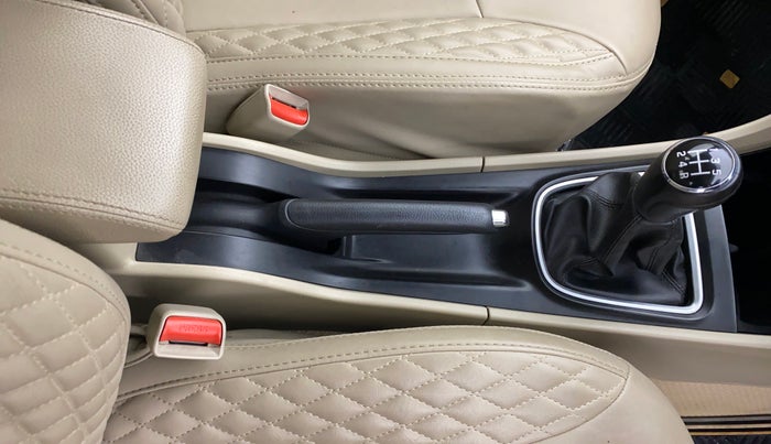 2018 Maruti Ciaz DELTA DIESEL 1.3, Diesel, Manual, 29,814 km, Gear Lever