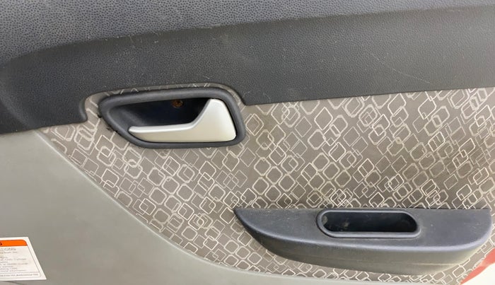 2018 Maruti Alto 800 LXI CNG, CNG, Manual, 63,629 km, Driver Side Door Panels Control