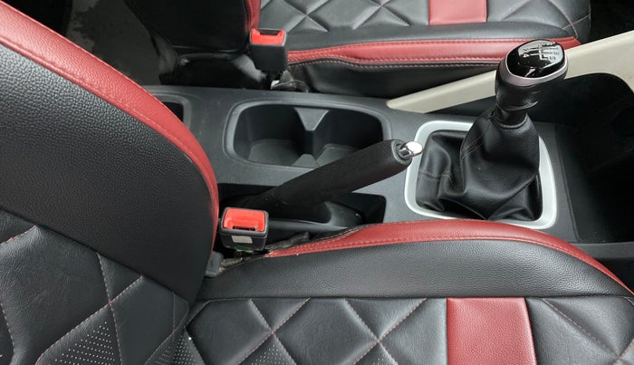 2021 Nissan MAGNITE XL, Petrol, Manual, 38,137 km, Gear Lever