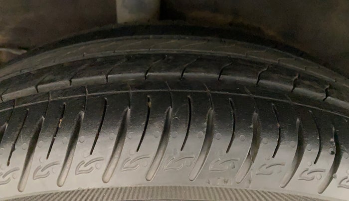 2022 KIA SONET GTX PLUS 1.0 DCT, Petrol, Automatic, 19,749 km, Right Rear Tyre Tread