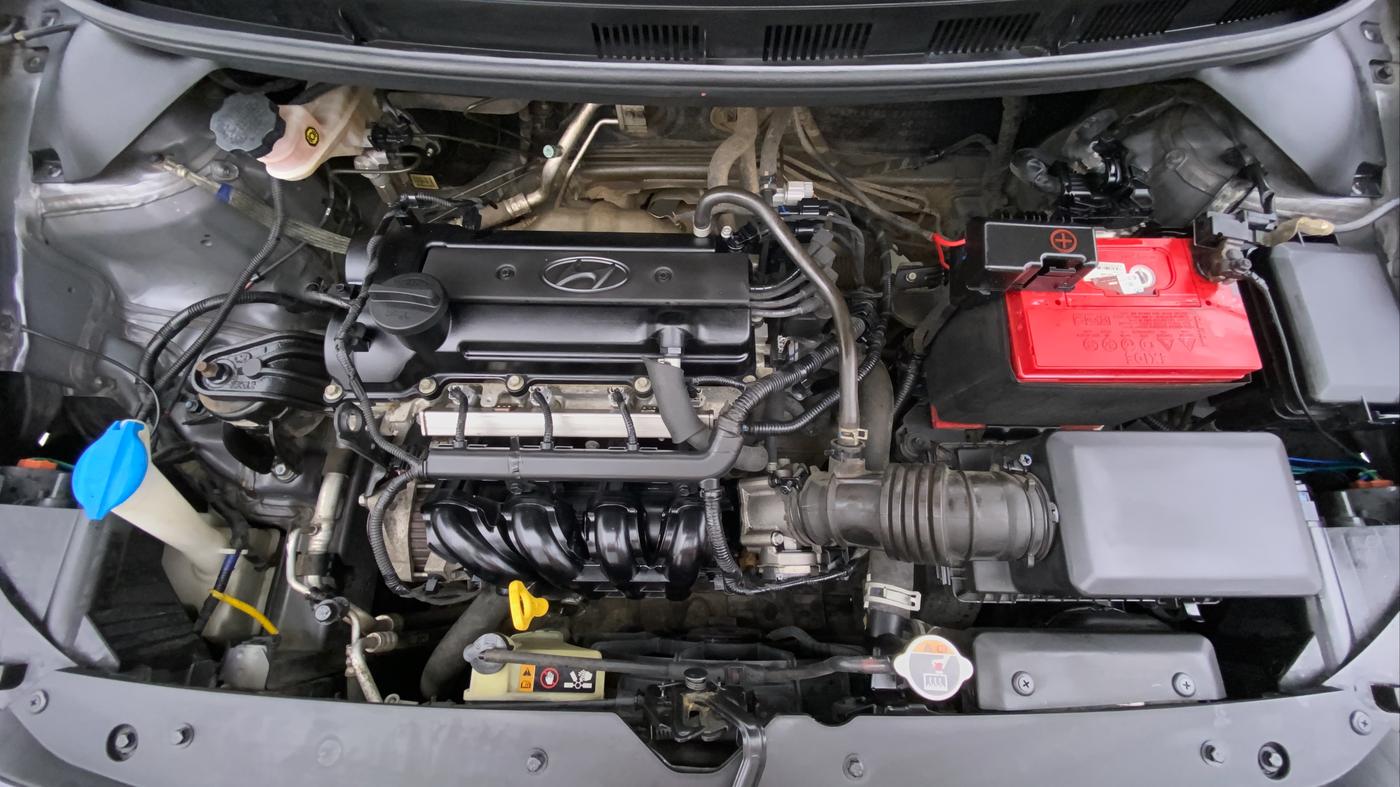 2017 Hyundai Elite i20 Magna Executive 1.2, Petrol, Manual, 41,348 km, Engine Bonet View