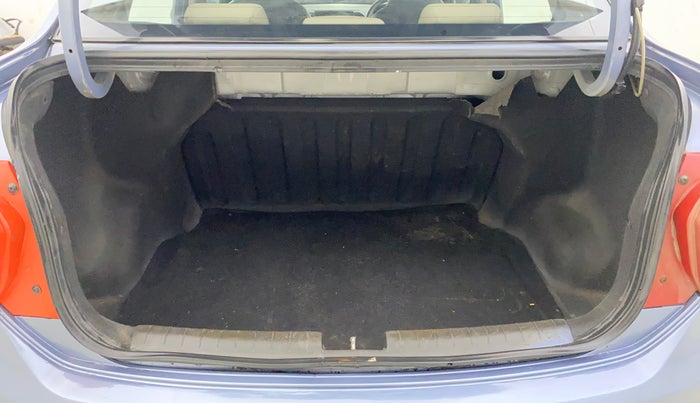 2014 Hyundai Xcent S (O) 1.2, Petrol, Manual, 1,40,022 km, Boot Inside