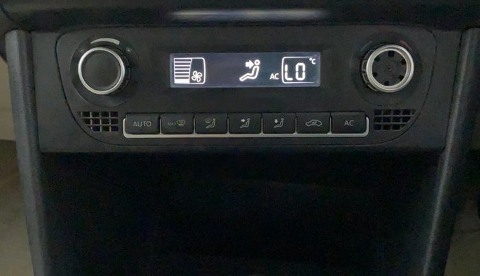 2013 Volkswagen Polo HIGHLINE1.2L, Petrol, Manual, 46,179 km, Automatic Climate Control