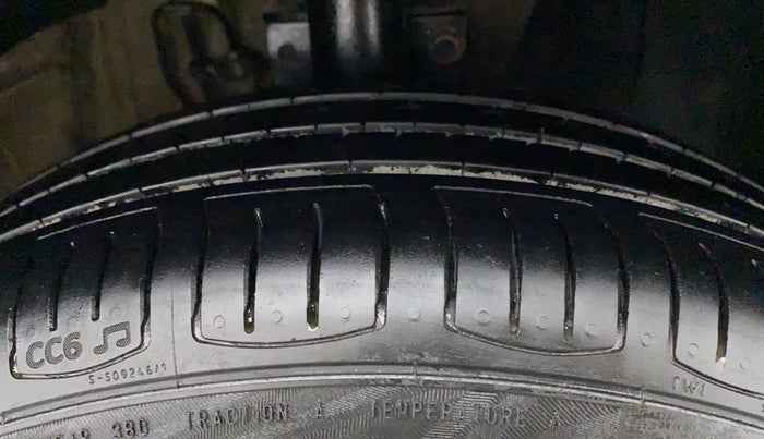 2013 Volkswagen Polo HIGHLINE1.2L, Petrol, Manual, 46,179 km, Right Front Tyre Tread