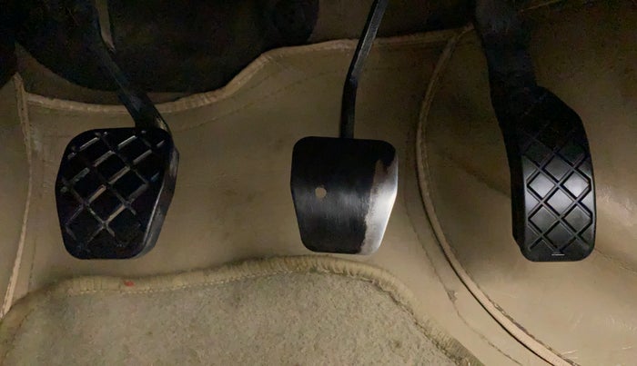 2013 Volkswagen Polo HIGHLINE1.2L, Petrol, Manual, 46,179 km, Pedals