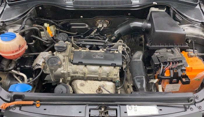 2013 Volkswagen Polo HIGHLINE1.2L, Petrol, Manual, 46,179 km, Open Bonet