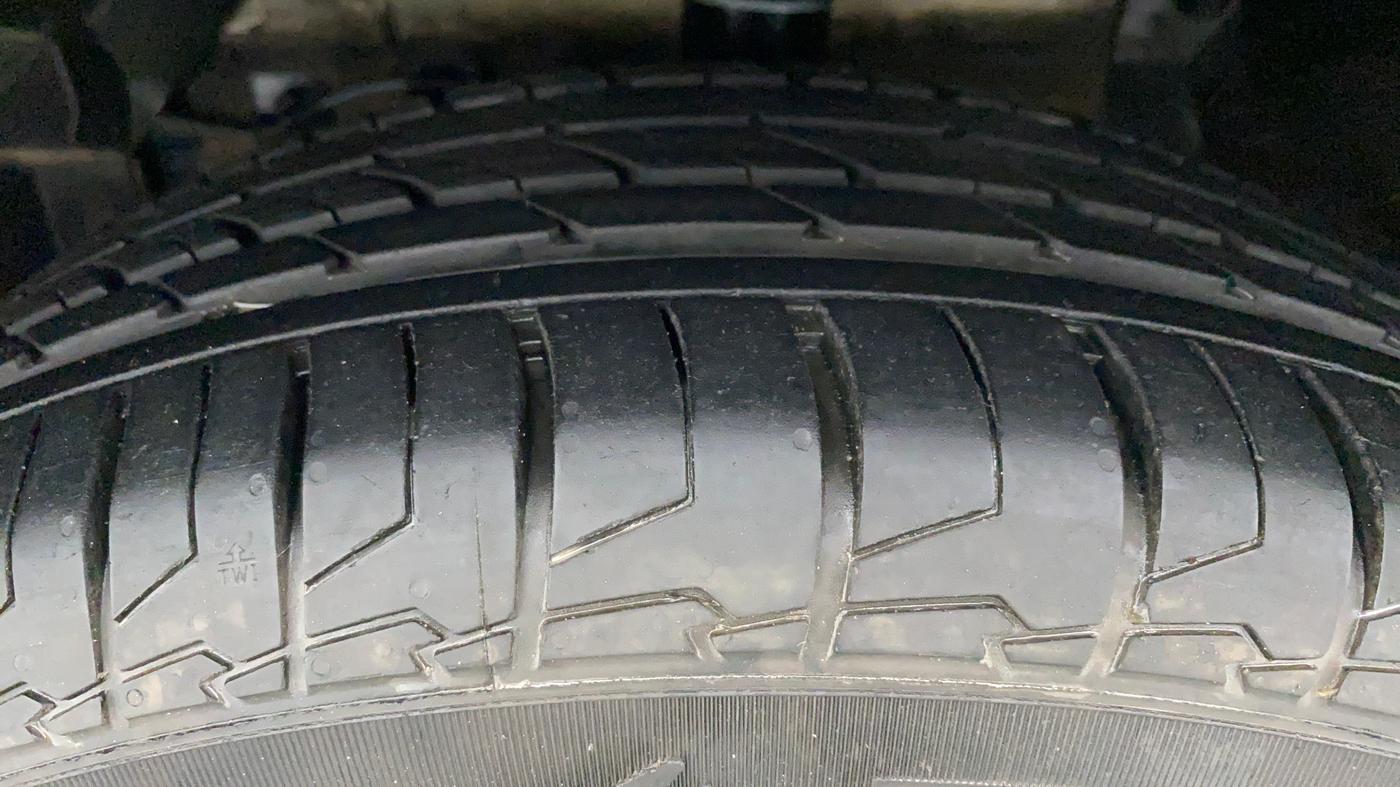 2021 Maruti S Cross ZETA AT 1.5 SHVS, Petrol, Automatic, 5,459 km, Left Front Tyre Tread