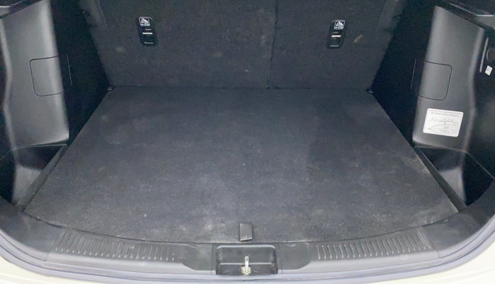 2021 Maruti S Cross ZETA AT 1.5 SHVS, Petrol, Automatic, 5,459 km, Boot Inside