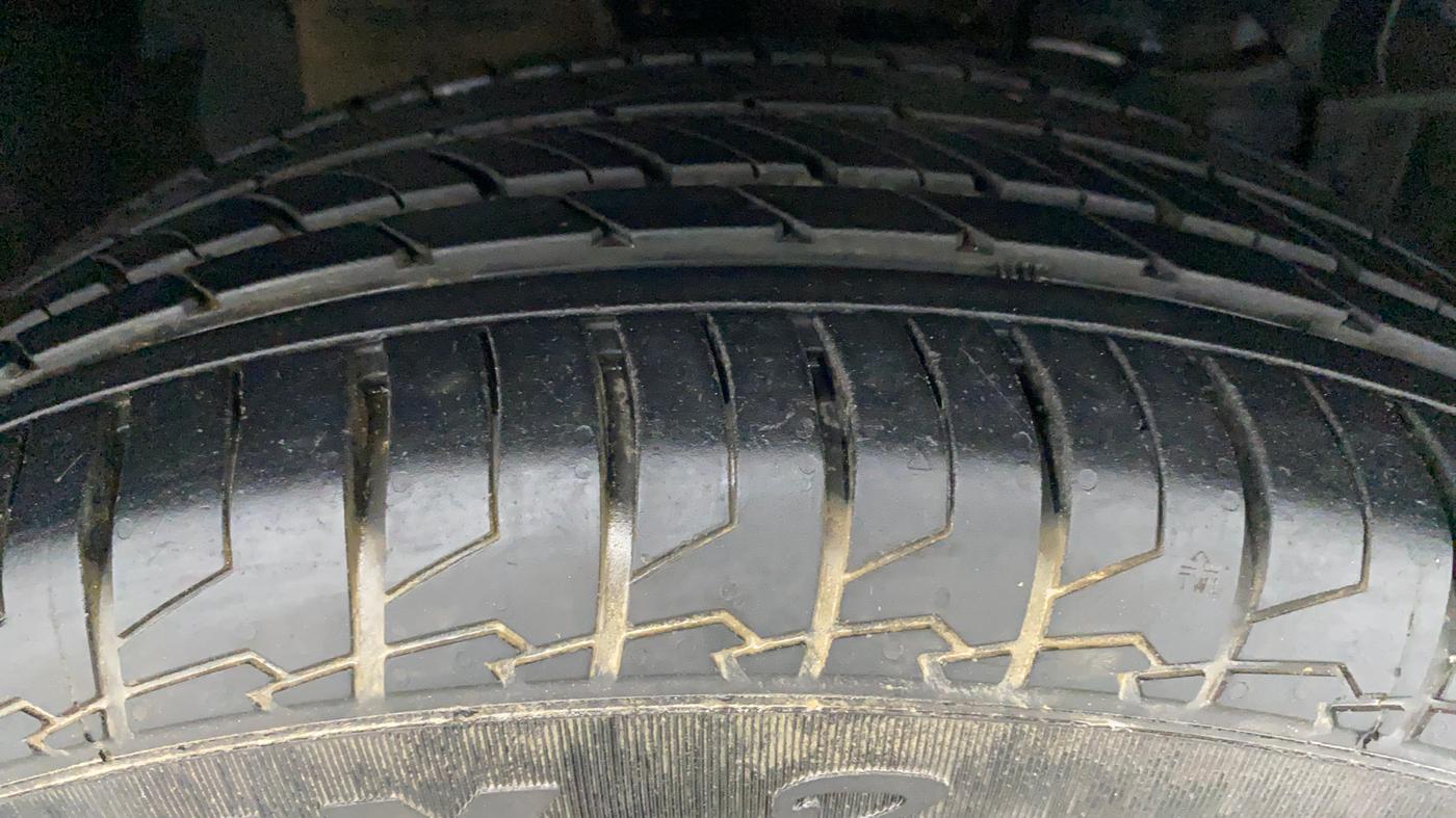2021 Maruti S Cross ZETA AT 1.5 SHVS, Petrol, Automatic, 5,459 km, Right Front Tyre Tread