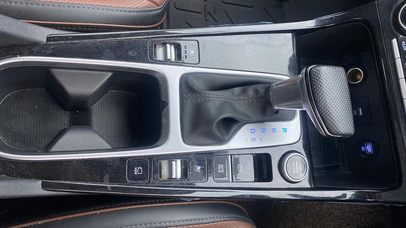 2023 Hyundai ALCAZAR 1.5 SIGNATURE (O) AT 6STR, Diesel, Automatic, 71,625 km, Gear Lever