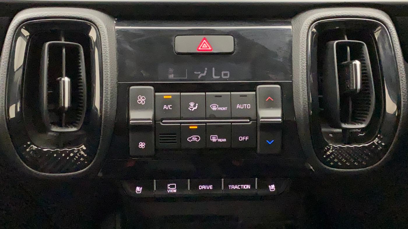 2021 KIA SONET GTX PLUS 1.0 DCT DUAL TONE, Petrol, Automatic, 33,120 km, Automatic Climate Control