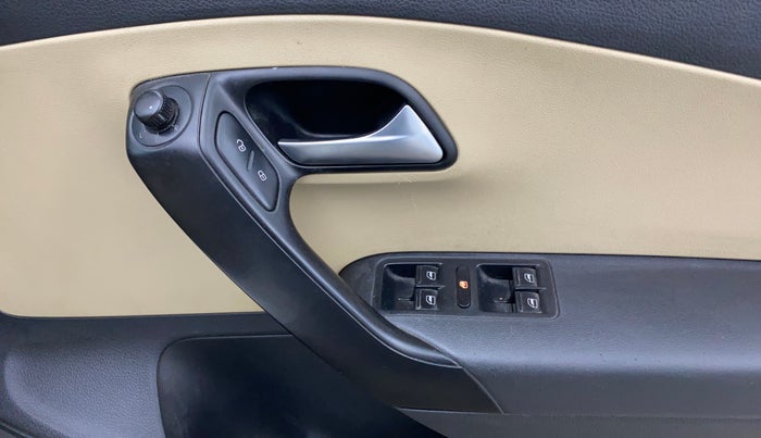 2016 Volkswagen Ameo COMFORTLINE 1.2L, Petrol, Manual, 95,364 km, Driver Side Door Panels Control