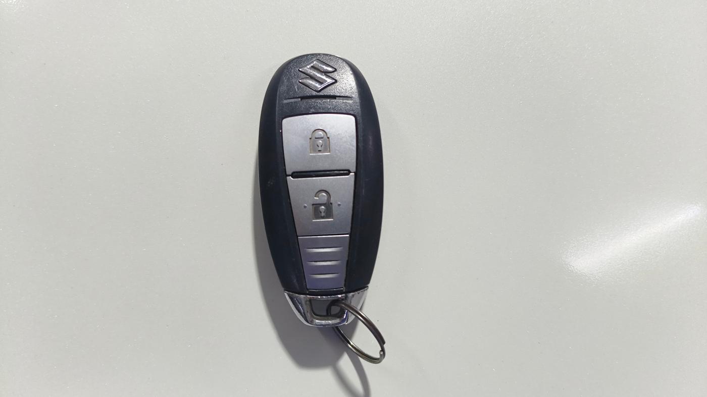 2016 Maruti Swift ZXI, Petrol, Manual, 34,473 km, Key Close Up