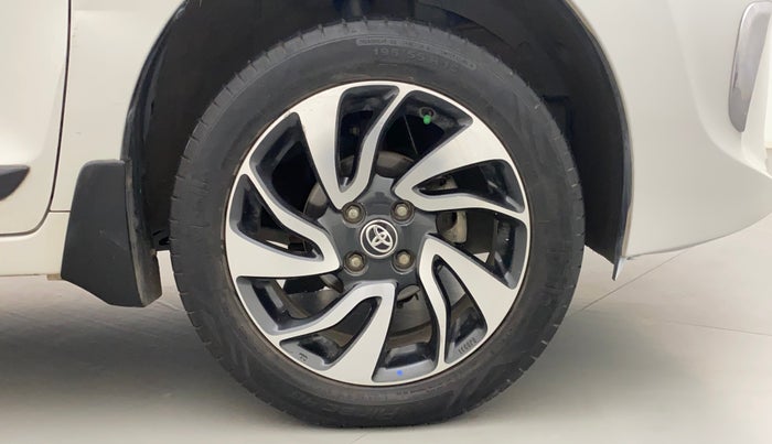 2020 Toyota Glanza V, Petrol, Manual, 74,708 km, Right Front Wheel