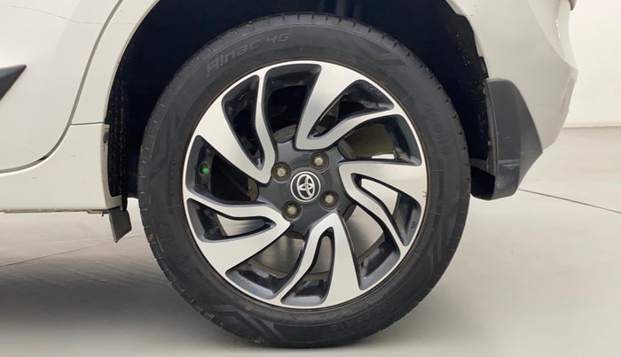 2020 Toyota Glanza V, Petrol, Manual, 74,708 km, Left Rear Wheel