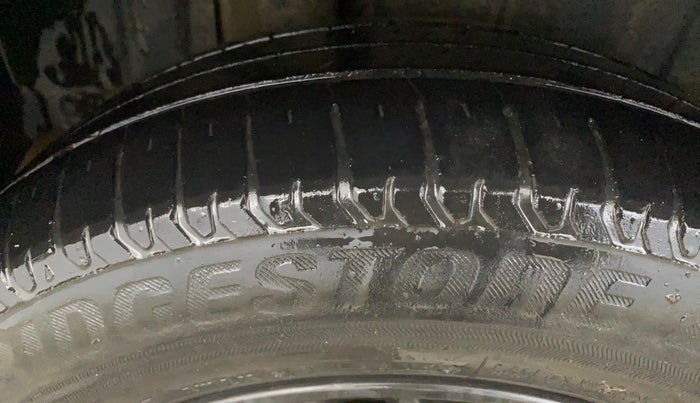 2019 Maruti XL6 ALPHA MT, Petrol, Manual, 59,072 km, Right Rear Tyre Tread