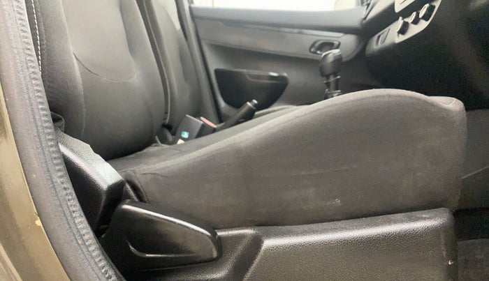 2021 Renault Kwid RXL, Petrol, Manual, 53,886 km, Driver Side Adjustment Panel