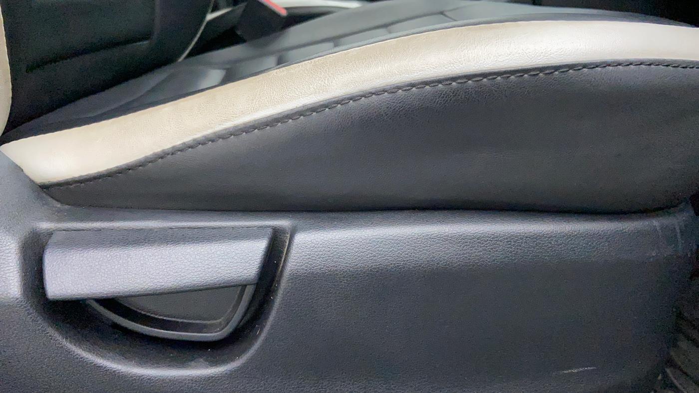 2019 Hyundai NEW SANTRO SPORTZ AMT ANNIVERSARY EDITION, Petrol, Automatic, 6,402 km, Driver Side Adjustment Panel