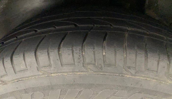 2018 Hyundai Creta SX AT 1.6 DIESEL, Diesel, Automatic, 69,320 km, Left Rear Tyre Tread