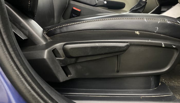 2022 Tata ALTROZ XZA PLUS, Petrol, Automatic, 30,949 km, Driver Side Adjustment Panel