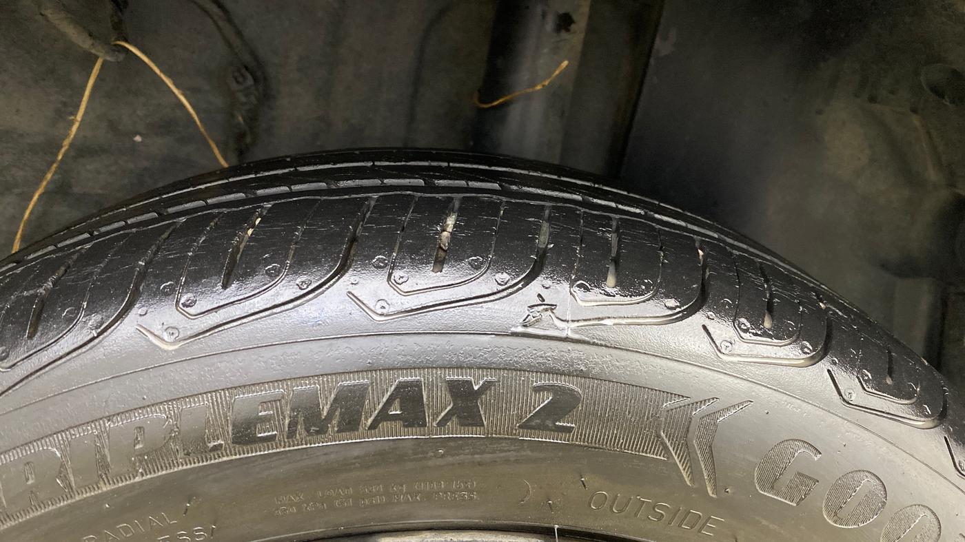 2022 Tata ALTROZ XZA PLUS, Petrol, Automatic, 31,066 km, Left Rear Tyre Tread