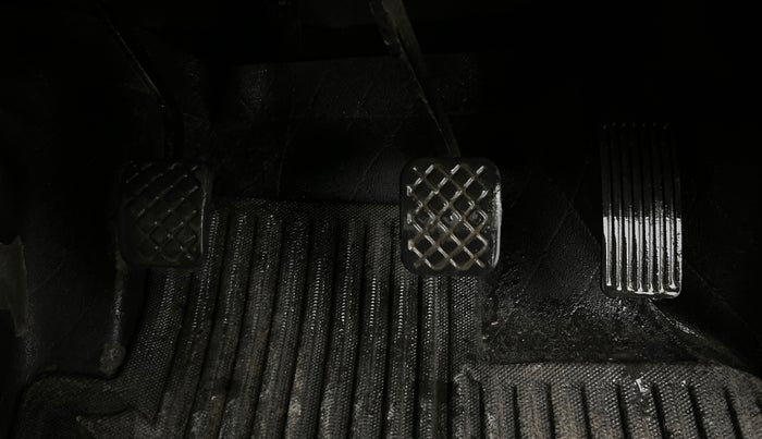 2021 MG HECTOR SHARP HYBRID 1.5 PETROL, Petrol, Manual, 1,08,821 km, Pedals