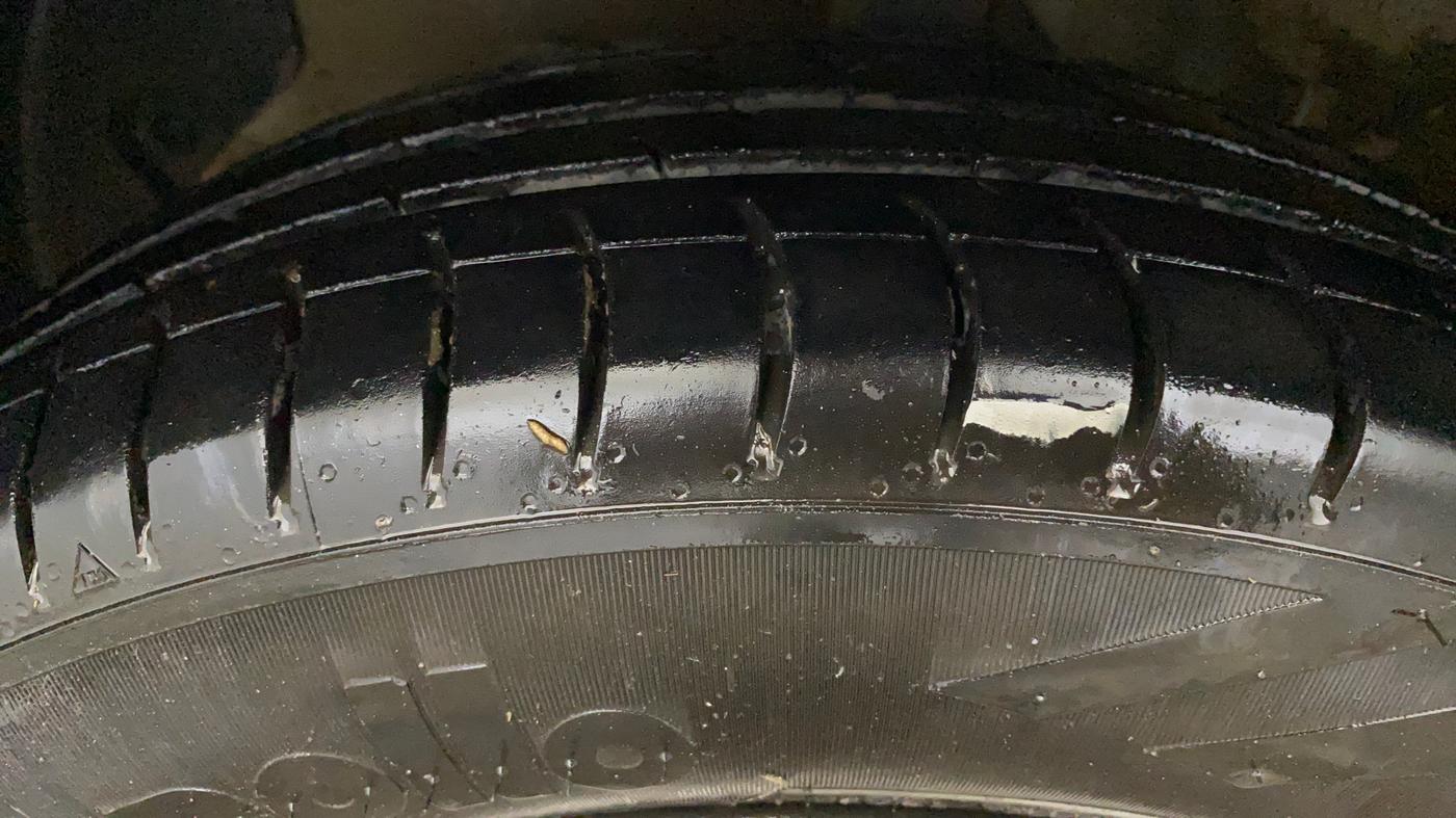 2018 Hyundai NEW SANTRO ASTA MT, CNG, Manual, 77,658 km, Left Front Tyre Tread